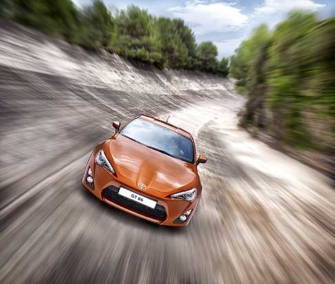 Toyota - Toyota GT 86 quattro posti sportiva width=