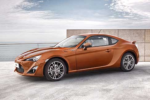 Toyota - Supercar di casa Toyota: Toyota GT 86 width=