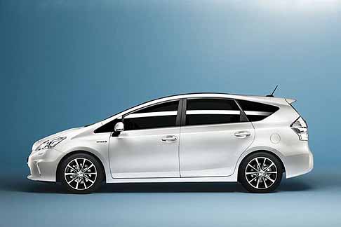 Toyota - Toyota Prius + con nuova tecnologia ibrida width=