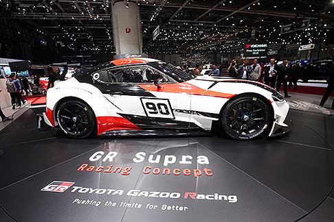 Toyota - Il prototipo GR Supra Racing è una due porte compatta con motore anteriore e trazione posteriore