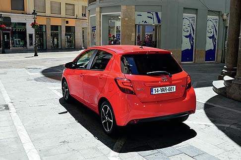 Toyota - La nuova generazione offre allestimenti esclusivi, studiati per soddisfare le esigenze di una clientela sempre più varia.  width=