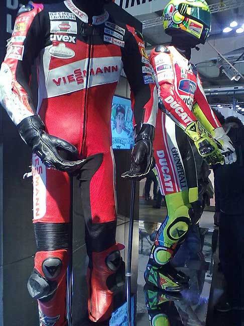 Tutta per moto - Tuta motociclisti alla Fiera di Milano Eicma 2011 width=