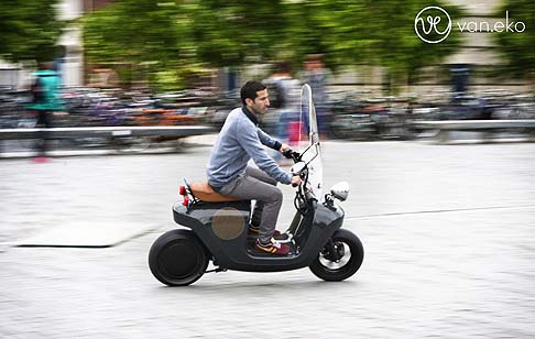 Van.Eko  - Realizzato dall'olandese Van.Eko, lo scooter Be.e pesa 95 kg ed è disponibile attraverso una formula di noleggio a lungo termine. width=