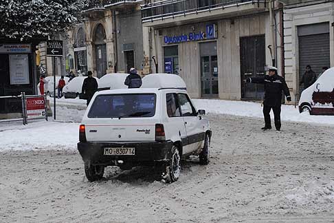 Acquaviva delle Fonti - Viabilita Piazza Vittorio Emanuele a San Silvestro ad Acquaviva - Bari width=