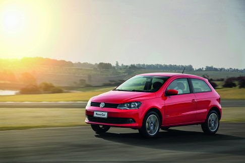 Volkswagen - Thomas Schmall, Presidente e CEO di Volkswagen in Brasile, ha rivelato la nuova Gol, vettura a due porte, che indossa la veste di premiere mondiale. width=