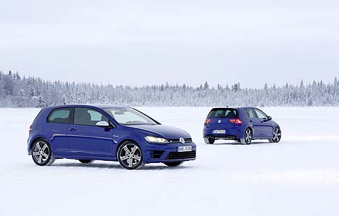 Volkswagen - Realizzata sulla base della sesta generazione della vettura più longeva della gamma Volkswagen, la nuova Golf R rappresenta la versione più sportiva della ricca famiglia Golf. width=