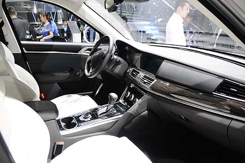 Volkswagen - La Volvo XC90 Excellence è un esempio di lusso applicato al segmento delle wagon. width=
