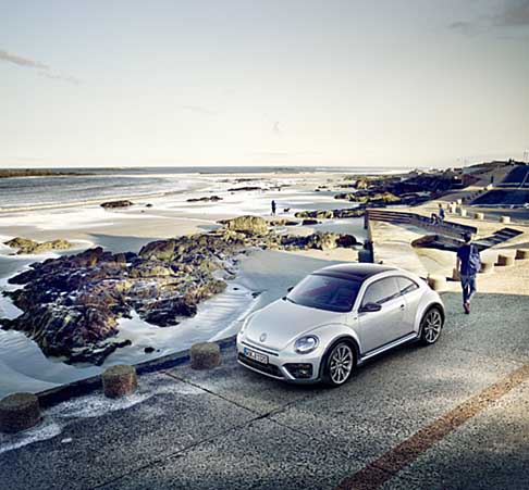 Volkswagen - Iconica e inconfondibile, Volkswagen Maggiolino è la vettura più rappresentativa della gamma di Wolfsburg e ora si veste di nuove ed interessanti novità , anche nella versione a cielo aperto.