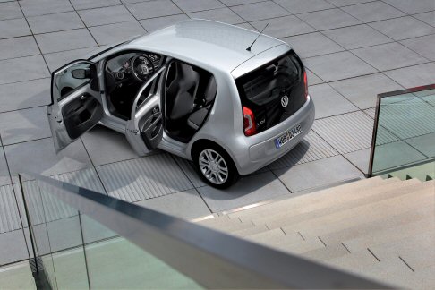 Volkswagen - In dettaglio, l’allestimento move up! promette un rapporto prezzo/dotazione allettante.  width=