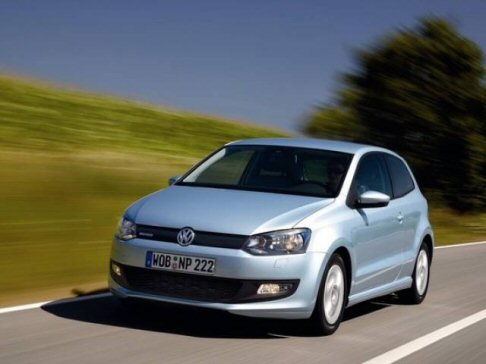 Volkswagen - In versione TDI, troviamo anche il più potente 1.6 90 CV nelle versioni Comfortline e Highline (quest’ultima anche con cambio automatico a doppia frizione DSG 7 marce). width=