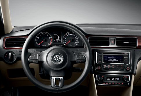 Volkswagen - Per quanto riguarda il capitolo motorizzazioni, la Volkswagen Santana offre motori quattro cilindri benzina aspirati della nuova famiglia EA 211. width=
