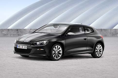 Volkswagen  - L’importante traguardo viene festeggiato con una versione celebrativa, la Volkswagen Scirocco MIllion, la cui produzione è destinata esclusivamente al mercato interno e a quello cinese.  width=