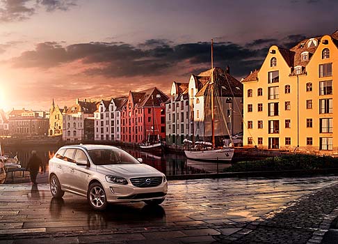 Volvo - È una gamma che si rinnova all’insegna del lusso quella che propone il brand Volvo, che per il 2015 i introduce un’offerta più ampia di opzioni. width=