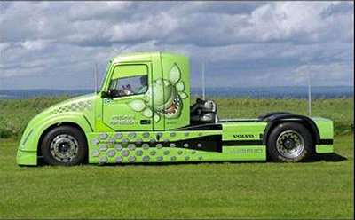 Volvo - Volvo Mean Green più veloce camion ibrido che sia mai stato prodotto tenterà di raggiungere, e superarare, i 260 km/h width=