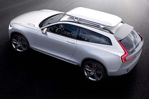 Volvo - Anche i gruppi ottici posteriori rappresentano un nuovo elemento della rinnovata direzione stilistica intrapresa da Volvo Cars. width=