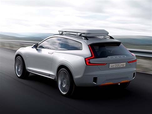 Volvo - Volvo Concept XC Coupé è la seconda delle tre concept car realizzate da Volvo. width=