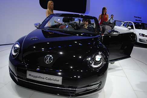 Bologna Motor Show - VW Maggiolino Cablio al Motor Show foto archivio by Automania. Il Motor Show di Bologna, il più importante appuntamento italiano del settore auto rimandato nel 2016