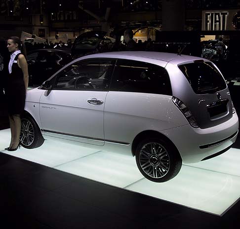 Lancia Ypsilon