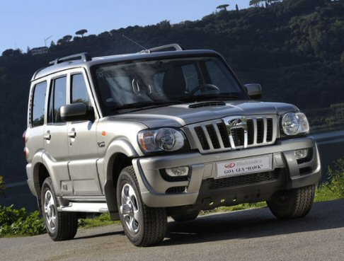 Mahindra Goa Hawk