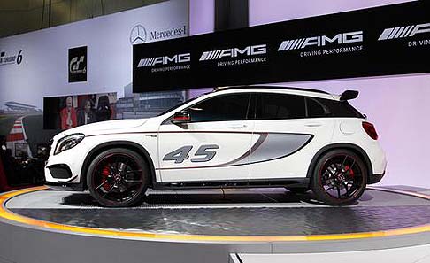 Mercedes-Benz GLA 45 AMG Concept
