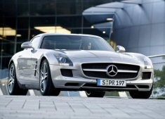 Mercedes-Benz SLS AMG
