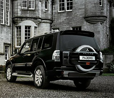 Mitsubishi Pajero 2010