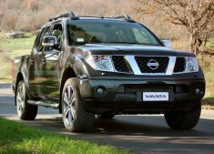 Nissan Navara Tecnosport 200 CV