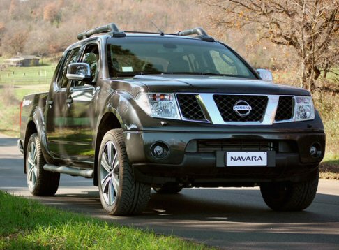 Nissan Navara Tecnosport 200 CV