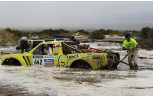 Dakar: Hummer di Gordon per le Auto e Iveco di De Rooy per i Trucks Dakar: Hummer di Gordon per le Auto e Iveco di De Rooy per i Trucks