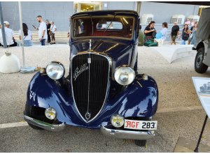 Auto d´epoca Fiat 508 Balilla della Guardia di Finanza in mostra a Bari
