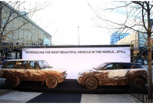 Land Rover festeggia i 25 anni all´Auto Show di New York Land Rover festeggia i 25 anni all´Auto Show di New York