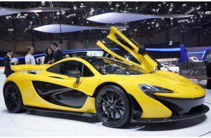 McLaren P1 elettrizza il Salone di Ginevra McLaren P1 elettrizza il Salone di Ginevra