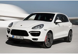 Nuovo Cayenne Turbo S, il SUV definitivo secondo Porsche Nuovo Cayenne Turbo S, il SUV definitivo secondo Porsche