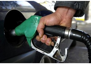Aumento prezzo benzina: la verde oltre 1,8 euro al litro