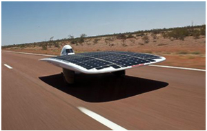 L´automobile a energia solare più veloce del mondo? Corre in Australia L´automobile a energia solare più veloce del mondo? Corre in Australia