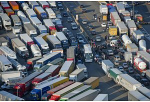 Trasporti: i questori di Roma e Latina fermano l´iniziativa dei forconi