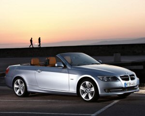 Bmw aggiorna la Serie 3 nelle configurazioni coupè e cabrio Bmw aggiorna la Serie 3 nelle configurazioni coupè e cabrio