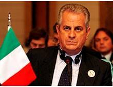 Scajola: si alla proroga degli incentivi, ma Fiat deve produrre di più in italia Scajola: si alla proroga degli incentivi, ma Fiat deve produrre di più in italia