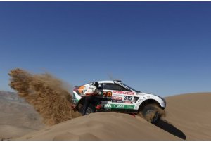 Dakar 12° stage: Vince Coma e diventa leader, per le cars Gordon non molla Dakar 12° stage: Vince Coma e diventa leader, per le cars Gordon non molla