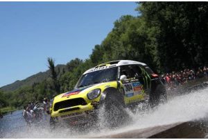 Dakar 5° stage: Nani Roma vince ancora, Sotnikov per i Trucs Dakar 5° stage: Nani Roma vince ancora, Sotnikov per i Trucs