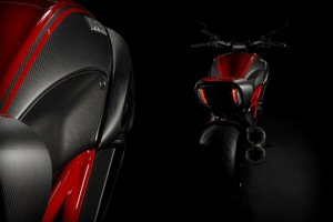Ducati Diavel: interessante proposta dell´Eicma Ducati Diavel: interessante proposta dell´Eicma