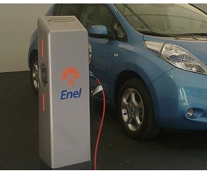 Auto elettriche: Enel Fast Recharge, ricarica in mezz´ora