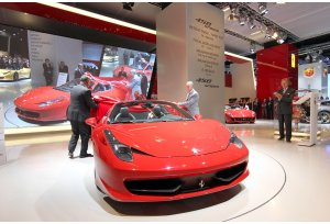 Ferrari 458 Spider, presentata al Salone di Francoforte Ferrari 458 Spider, presentata al Salone di Francoforte