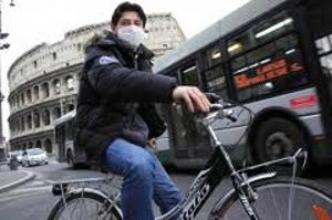 Bicicletta e car sharing ancora poco usati dall’italiano medio