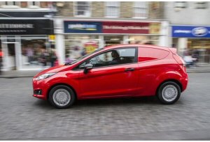 Ford Fiesta Van, funzionale ed efficiente Ford Fiesta Van, funzionale ed efficiente