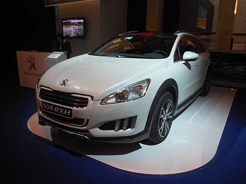 Peugeot - Peugeot 508 RXH ibrida con propulsore diesel 2.0 HDi da 163 CV e un motore elettrico da 37 CV width=
