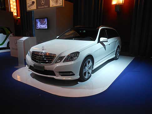 Mercedes - Mercedes-Benz E-Class E300 BlueTEC Hybrid eposta in anteprima nazionale H2Roma 2012 width=