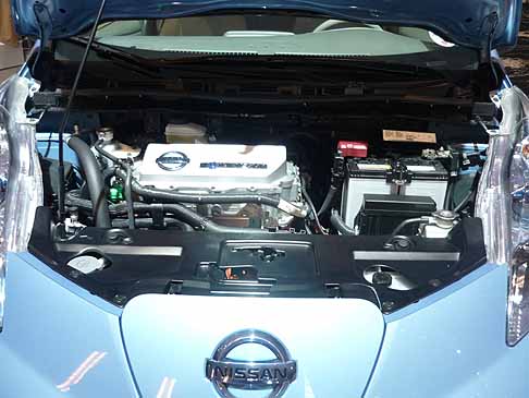Nissan - motore elttrico della Nissan Left width=