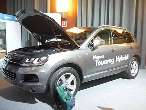 Volkswagen - Volkswagen Nuova Touareg Hybrid width=