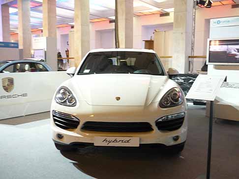 Porsche - Prova di guida della Porsche Cayenne Hybrid a cura di Automania width=